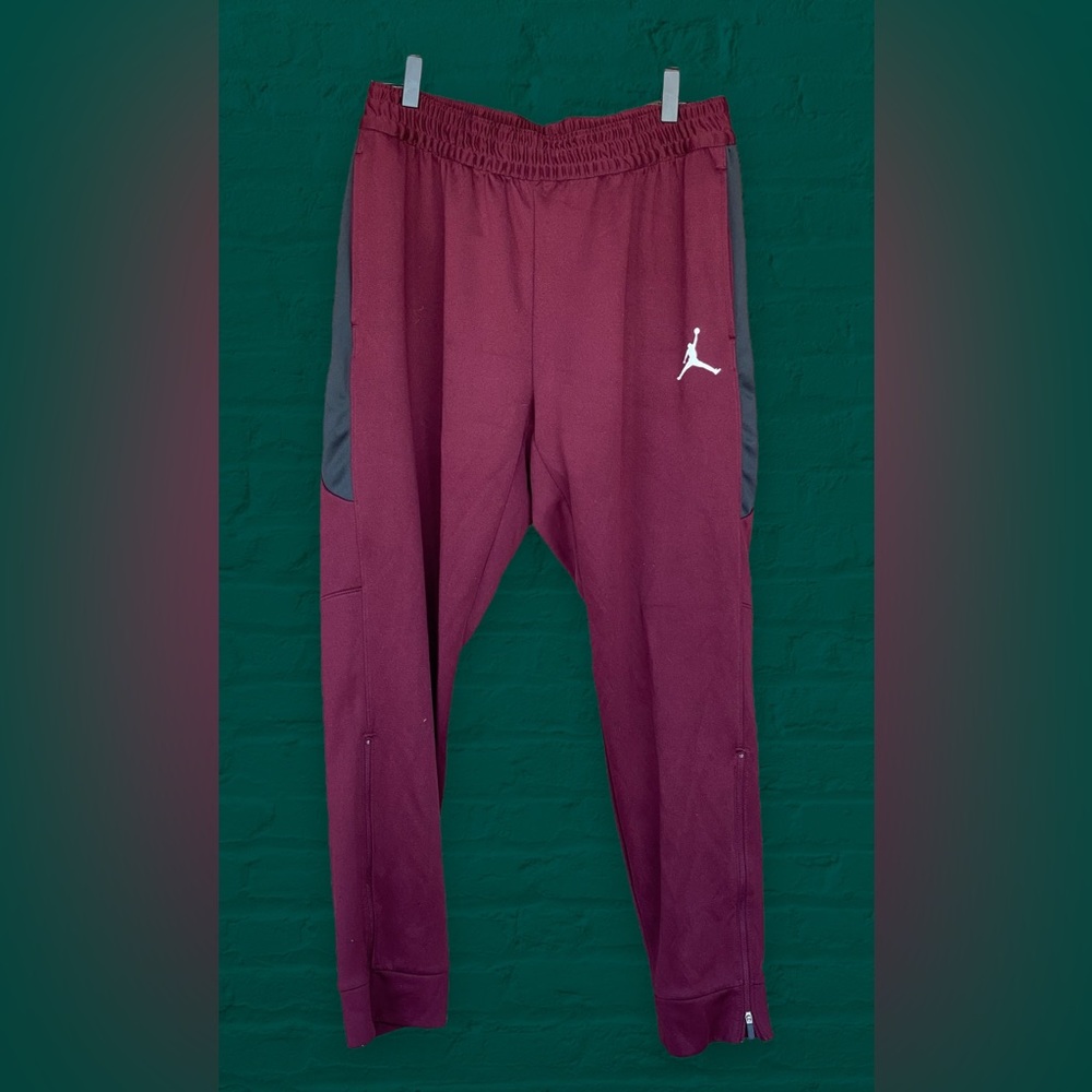 Jordan Sweatpants - Dri Fit - Maroon n Black - Stain back R leg - Ankle Zip -